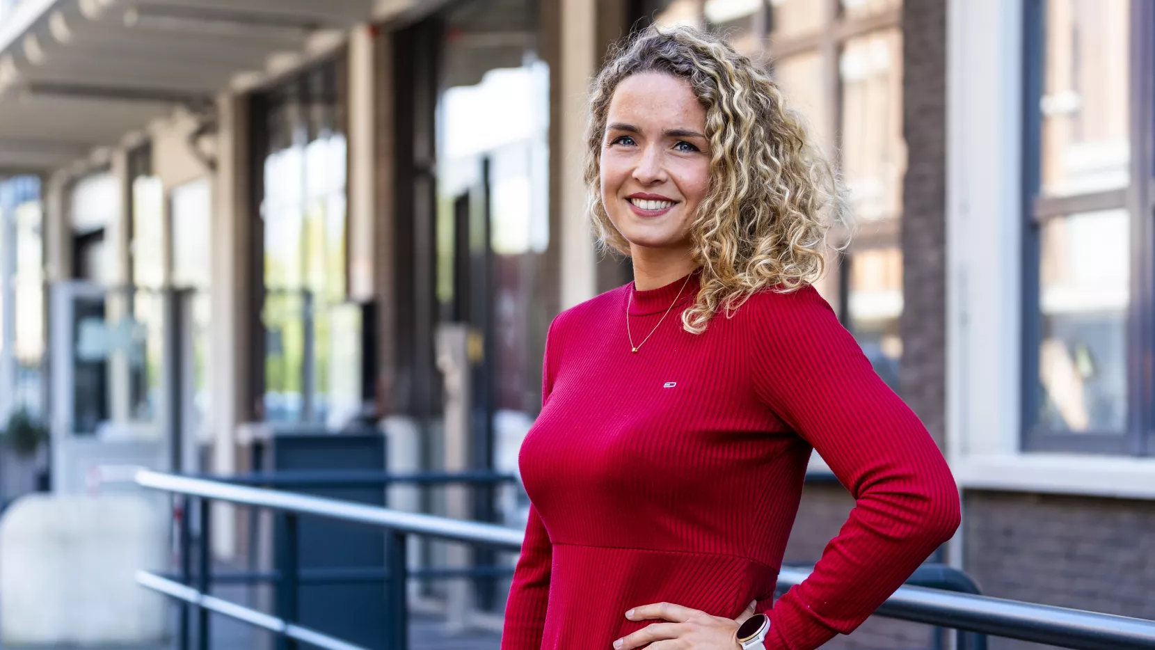 Op de foto staat Sanne Blokland, hr-medewerker bij consultancy Finext