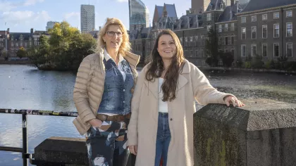 Portret van Amanda Jol en Michelle de Groot, over het voorkomen van problemen als je langdurig zonder werk bent