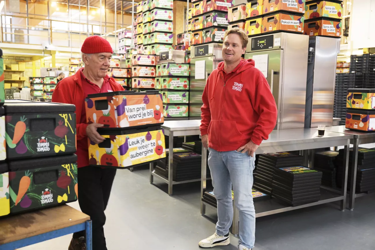 Bas Turk, mede-oprichter van TommyTomato (rechts) en een medewerker