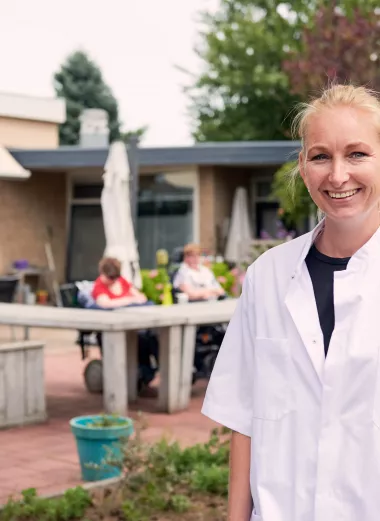 Portret Rilana Stolker, ze vertelt over deeltijdopleiding verpleegkunde