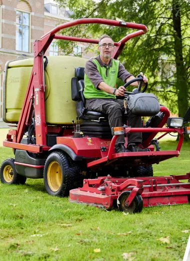 Portret van Wijnand in zijn combinatiebaan